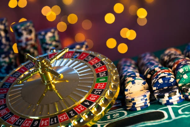 mpobos blackjack table with dealer and player seats