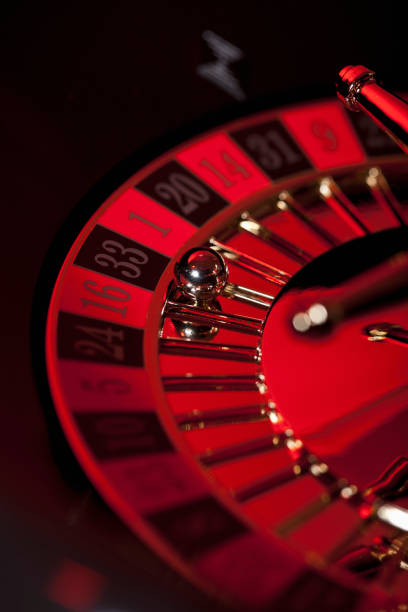 mpobos Sydney Pools draw interface with live dealer tables in background